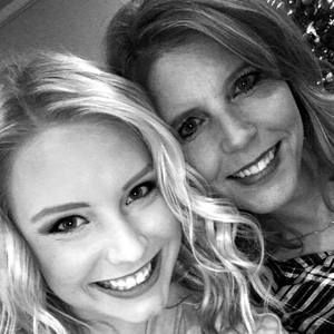 Meet your Posher, Dana